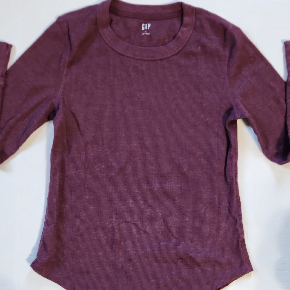 Women's Gap Fitted Waffled Mauve Long Sleeve Shirt - Large